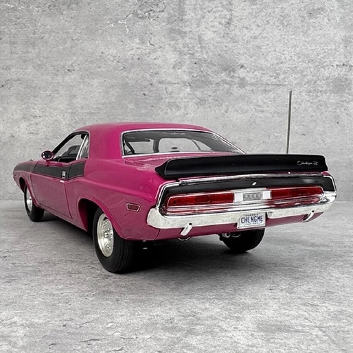 ACME Dodge 1970 Challenger T/A Purple 1:18 – Modelo de fundición a presión coleccionable