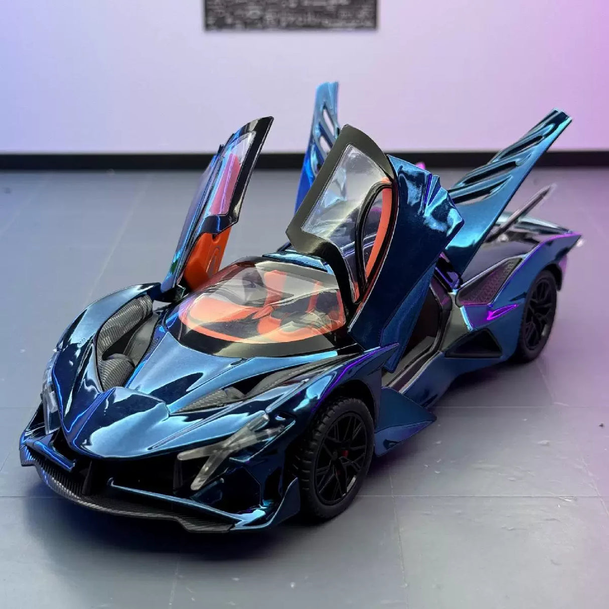 Apollo 2022 Project Evo Metallic blauw 1:24 – diecast displaymodel