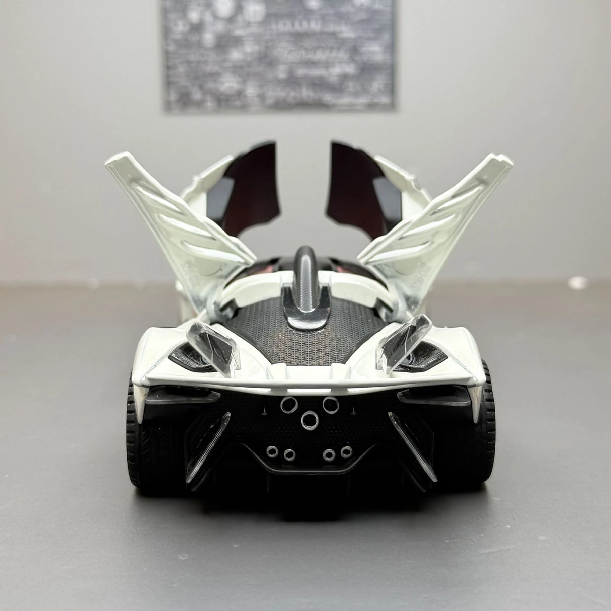 Apollo 2022 Project Evo White 1:32 – Druckguss-Display-Modell in Druckguss