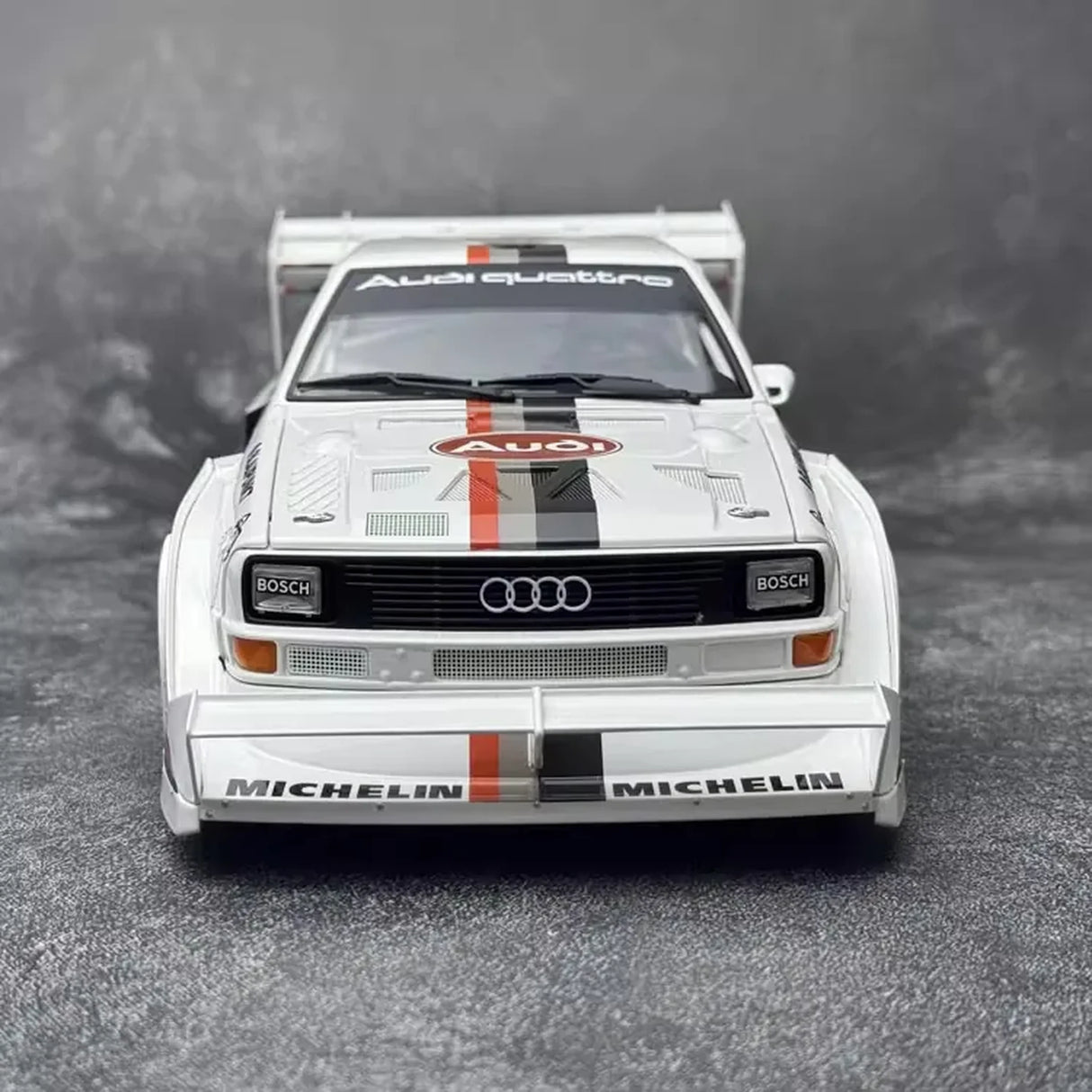 AutoArt Audi 1987 Quattro S1 Pikes Peak 1:18 – kolekcjonerski model żywicy