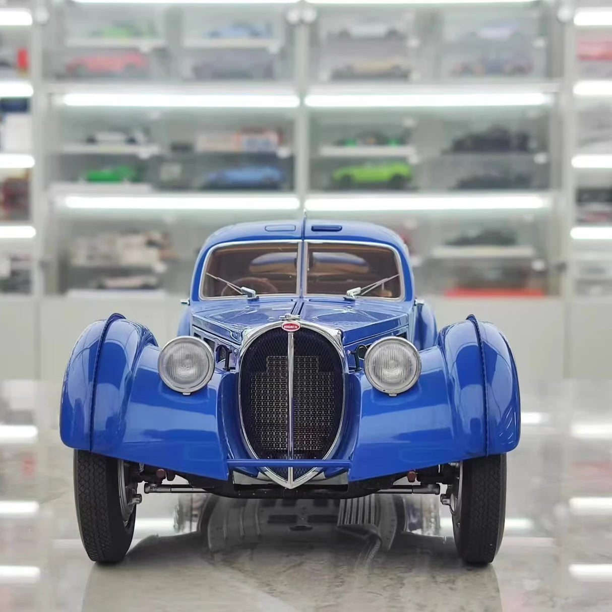 AutoArt Bugatti 1936 Type 57S Atlantic Blue 1:18 – Collectible Diecast Model Die-Cast
