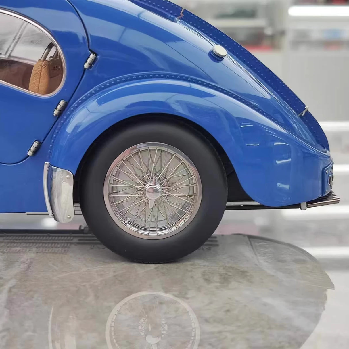 AutoArt Bugatti 1936 Type 57S Atlantic Blue 1:18 – Collectible Diecast Model Die-Cast