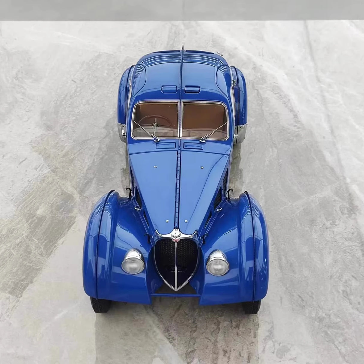 AutoArt Bugatti 1936 Type 57S Atlantic Blue 1:18 – Collectible Diecast Model Die-Cast