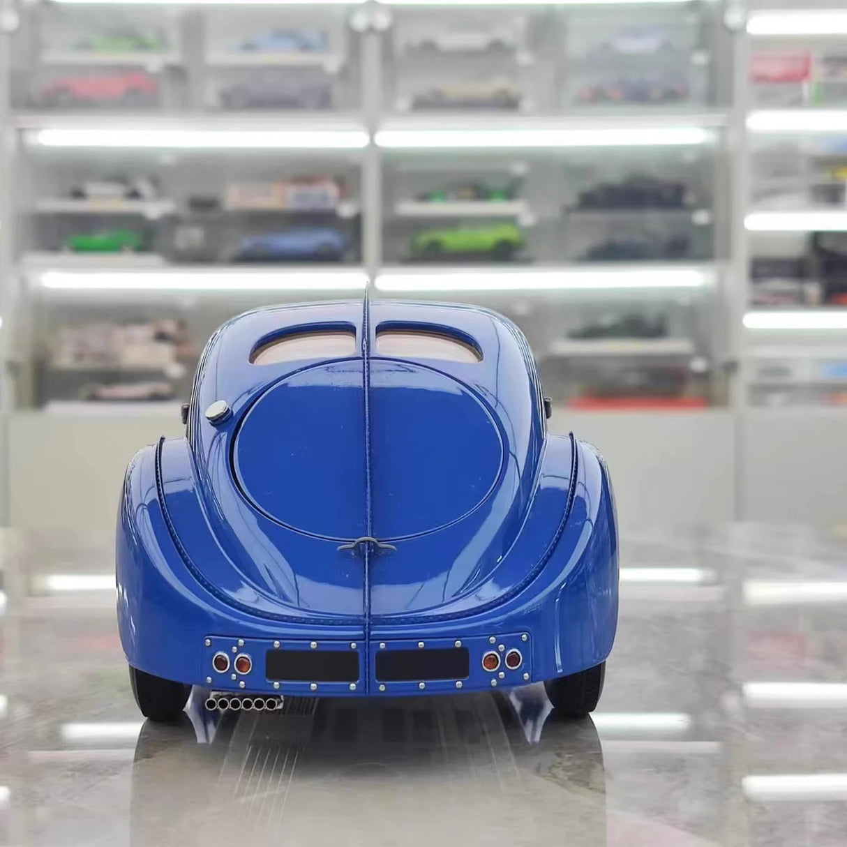 AutoArt Bugatti 1936 Type 57S Atlantic Blue 1:18 – Collectible Diecast Model Die-Cast