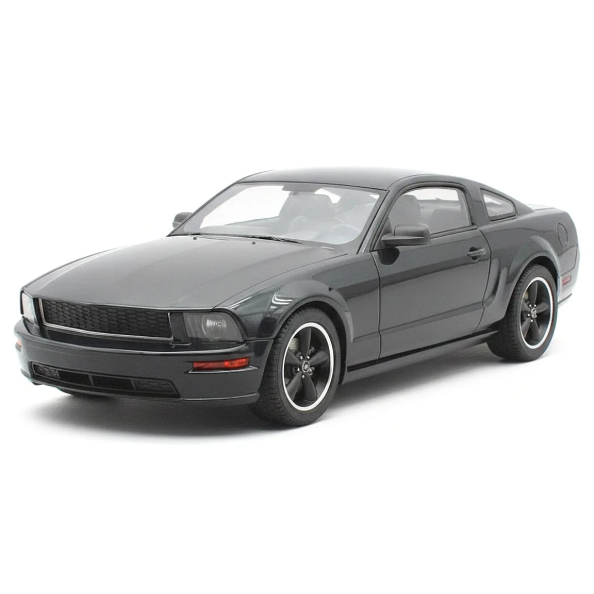 AutoArt Ford 2008 Mustang Bullitt GT Black 1:18 – Kolekcjonerski model odlewany z metalu