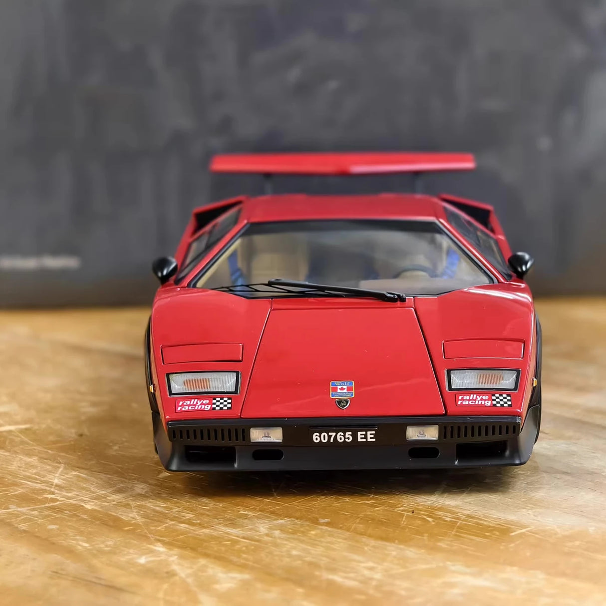 AutoArt Lamborghini 1978 Countach LP400S والتر وولف إصدار 1:18 – نماذج معدنية قابلة للجمع من النماذج المصبوبة بالقالب