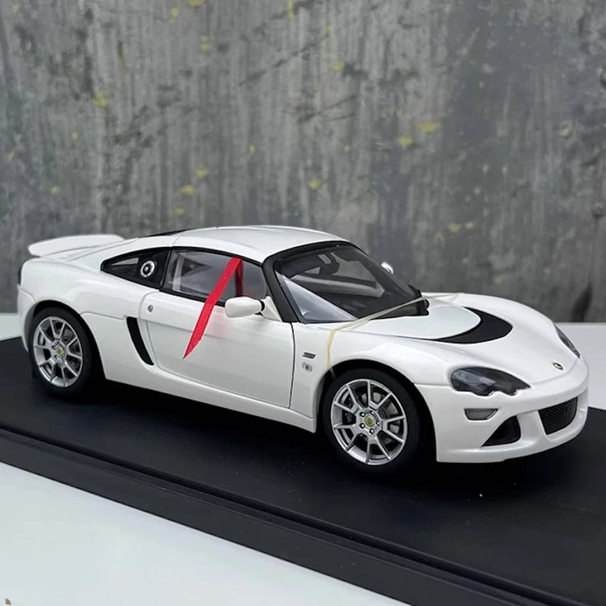 AutoArt Lotus 2006 Europa S White 1:18 – Collectible Diecast Model Die-Cast
