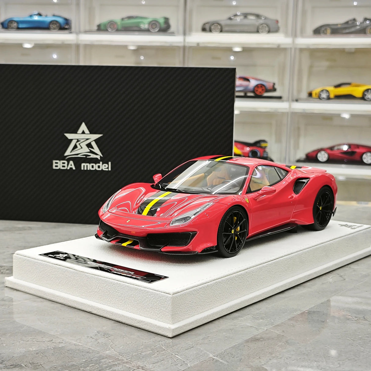 BBA Ferrari 2018 488 Pista Standard Rot Schwarz Gelb Livery 1:18 – Collectible Resin Model Resin
