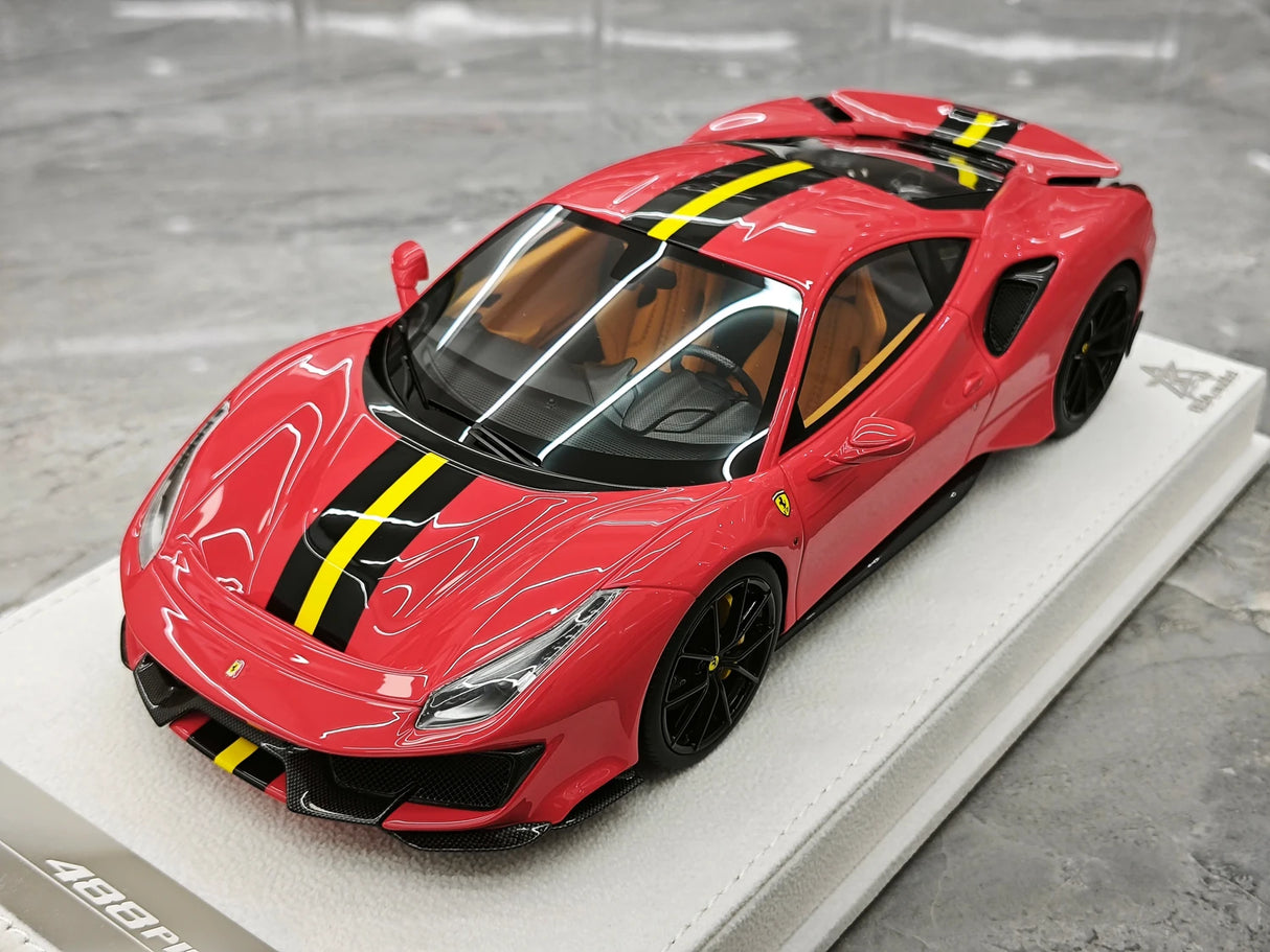 BBA Ferrari 2018 488 Pista Standard Rot Schwarz Gelb Livery 1:18 – Collectible Resin Model Resin