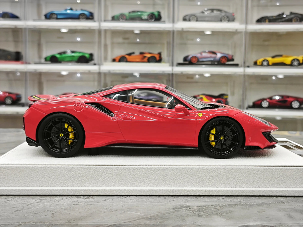 BBA Ferrari 2018 488 Pista Standard Rot Schwarz Gelb Livery 1:18 – Collectible Resin Model Resin