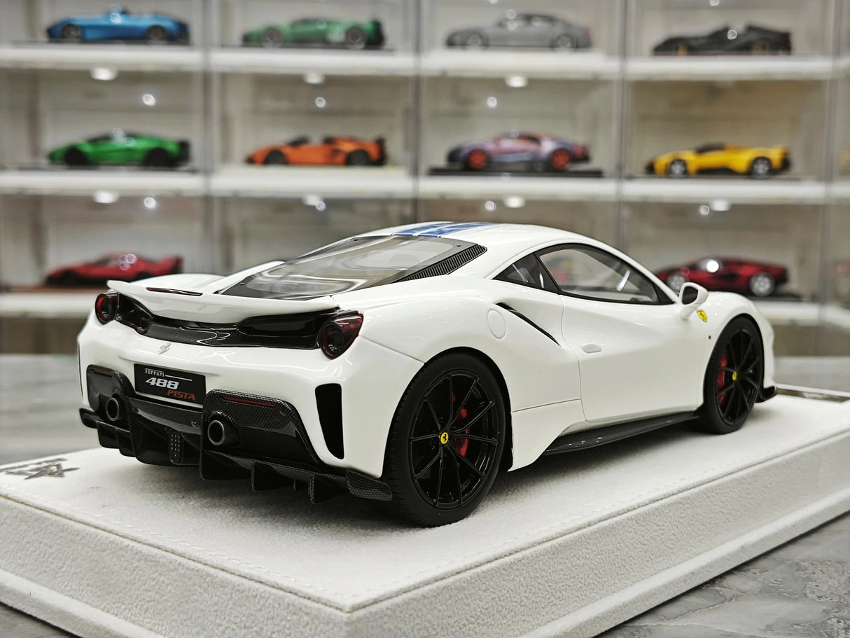 BBA Ferrari 2018 488 Pista White Blue Livery 1:18 – Sammelobjekt-Harz-Modell-Harz