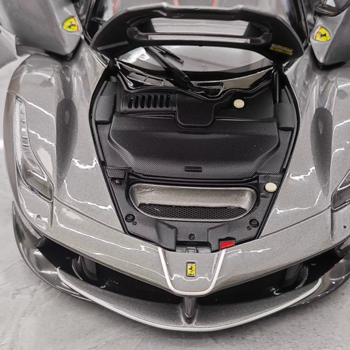 BBR Ferrari 2016 LaFerrari أبيرتا غراي 1:18 – نموذج معدني قابل للجمع مصبوب، مصبوب.