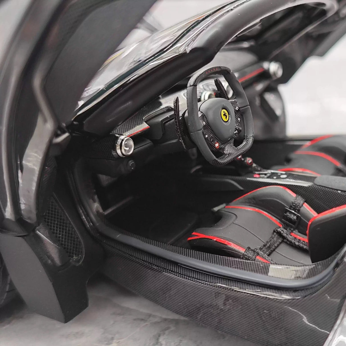 BBR Ferrari 2016 LaFerrari أبيرتا غراي 1:18 – نموذج معدني قابل للجمع مصبوب، مصبوب.