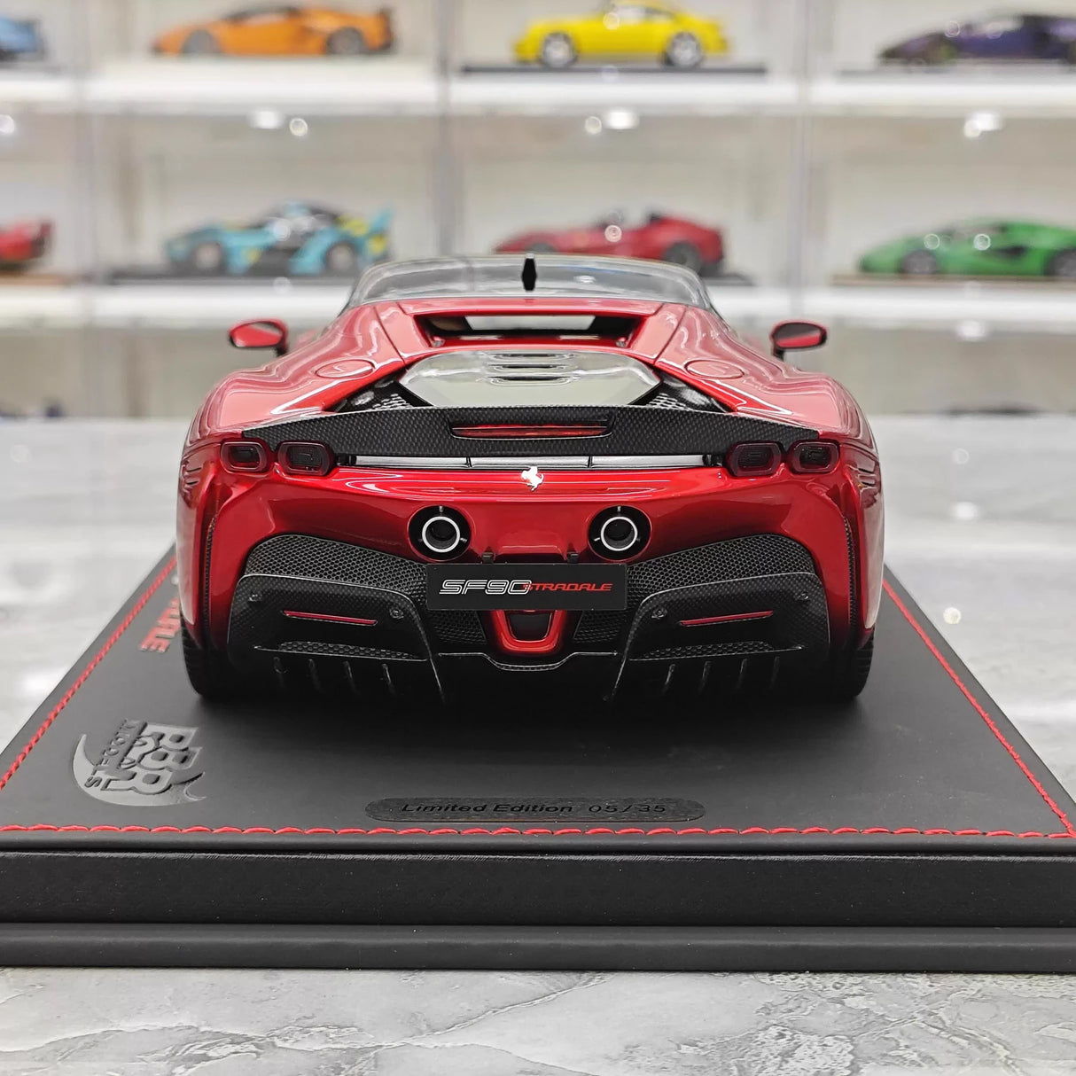 BBR Ferrari 2023 SF90 Stradale Glossy Red 1:18 – kolekcjonerska żywica modelowa żywica