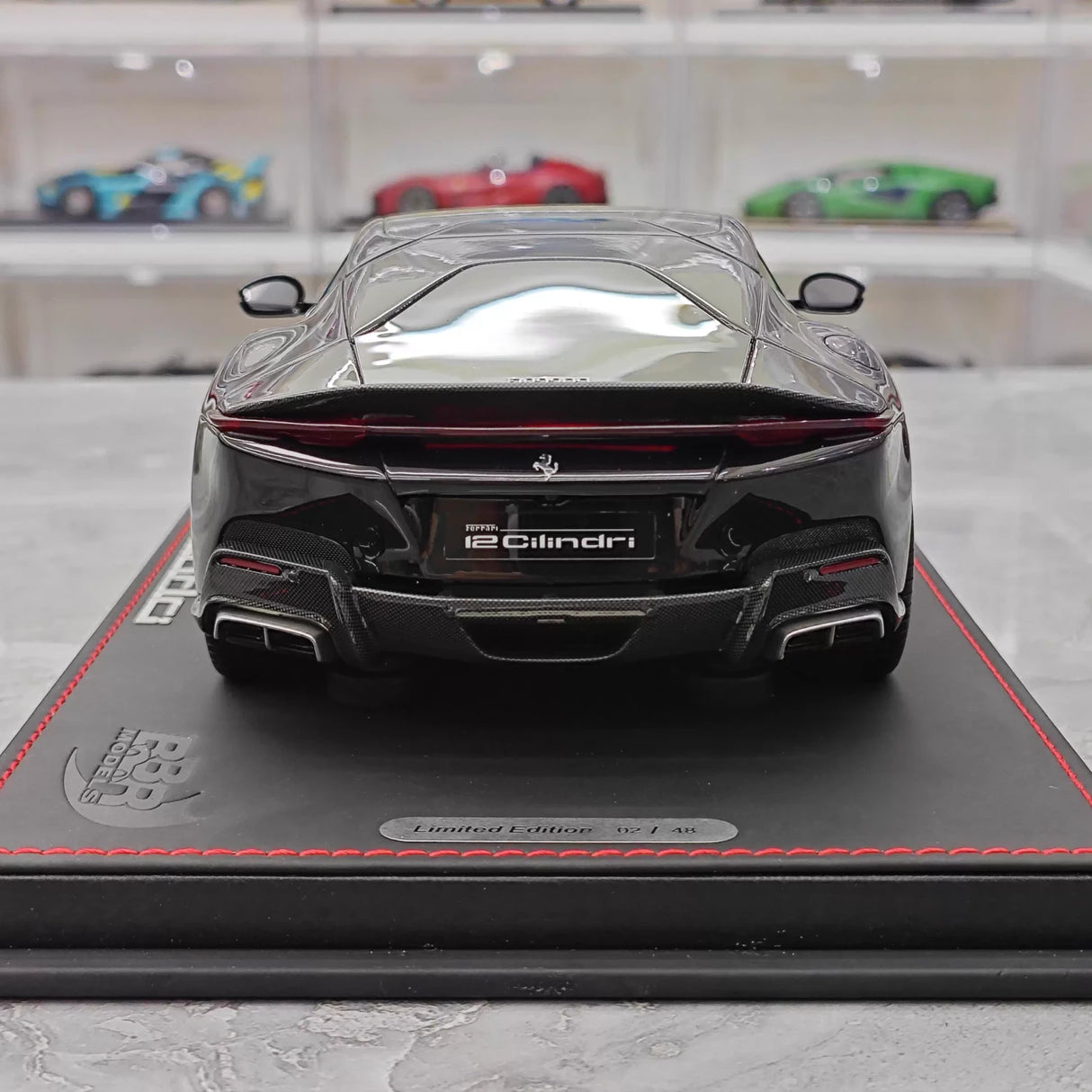 BBR Ferrari 2024 12 سيليندري كوبيه لامع أسود 1:18 – راتنج قابل للجمع
