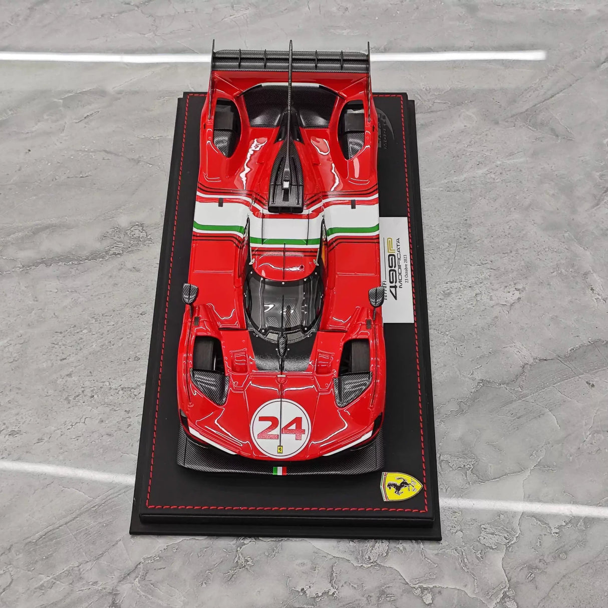 Ferrari 2024 499P #24 1:18 نموذج راتنج لومان القابل للجمع من BBR - عرض 2