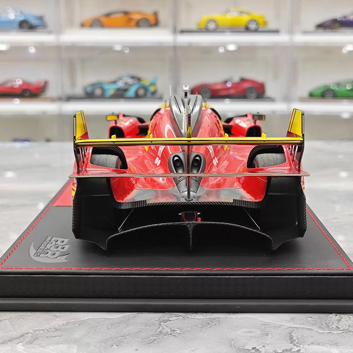 Ferrari 2024 499P #50 1:18 نموذج راتنج لومان القابل للجمع من BBR - عرض 7