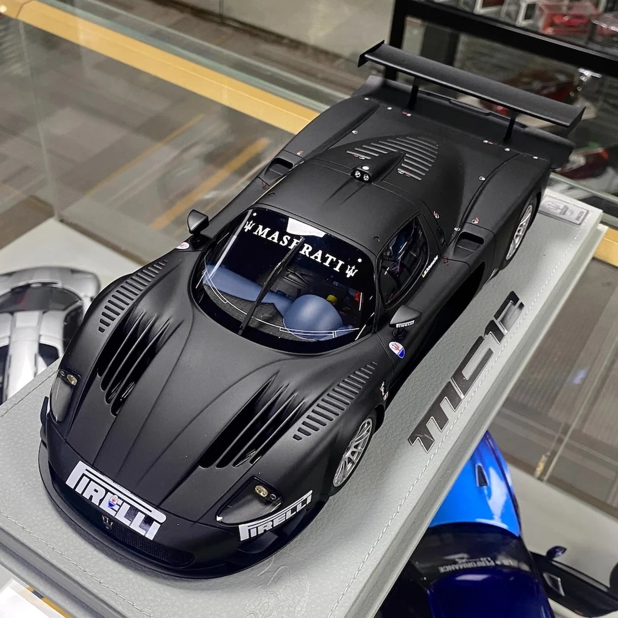BBR Maserati 2006 MC12 Corse Michael Schumacher 1:18 – kolekcjonerska żywica modelowa żywica