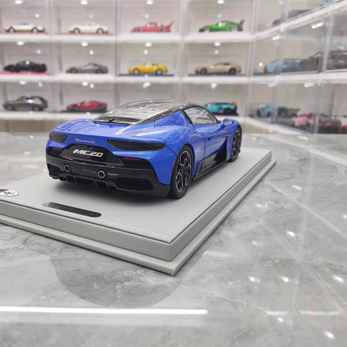 BBR Maserati 2022 MC20 Blue 1:18 – Kolekcjonerski model odlewany
