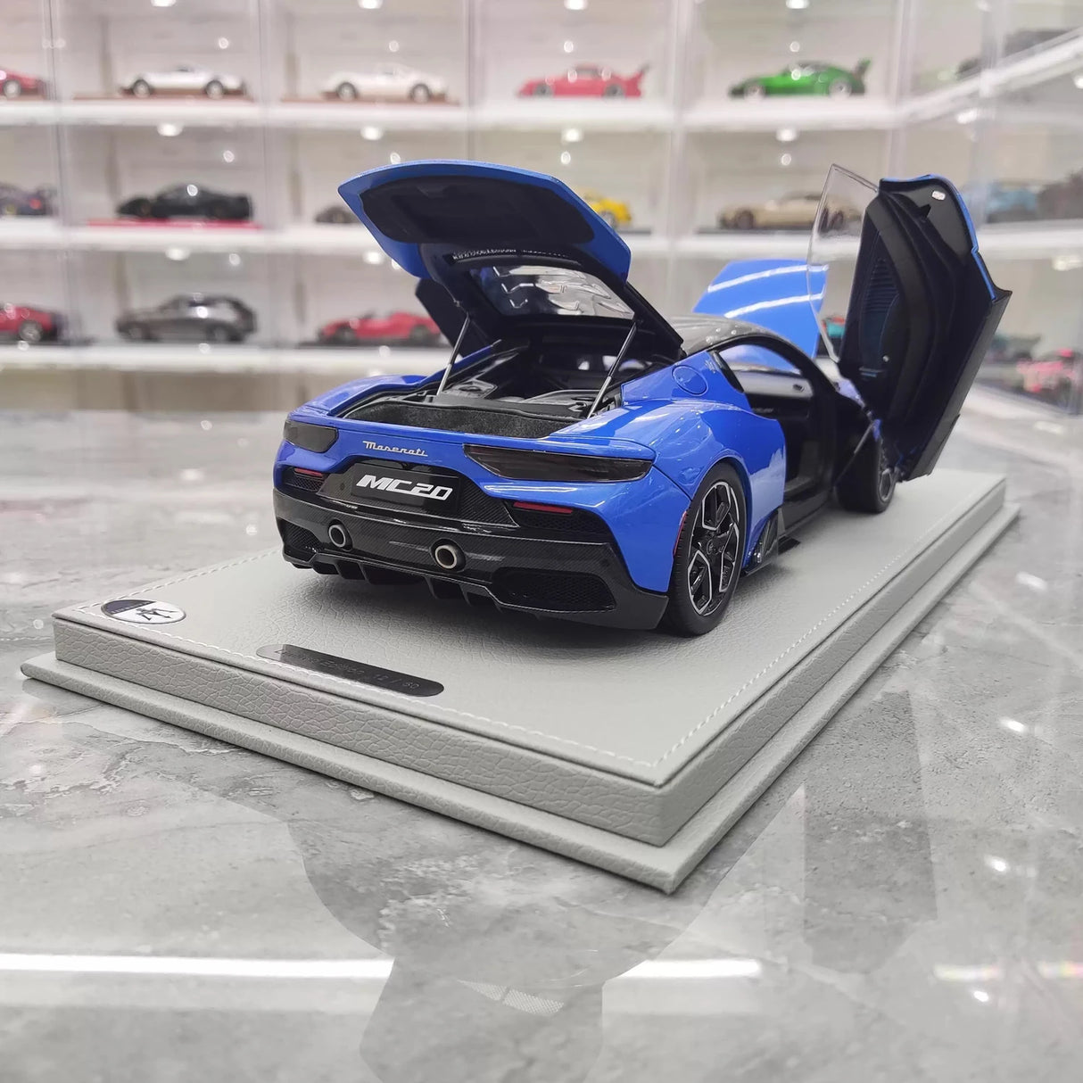 BBR Maserati 2022 MC20 Blue 1:18 – Kolekcjonerski model odlewany