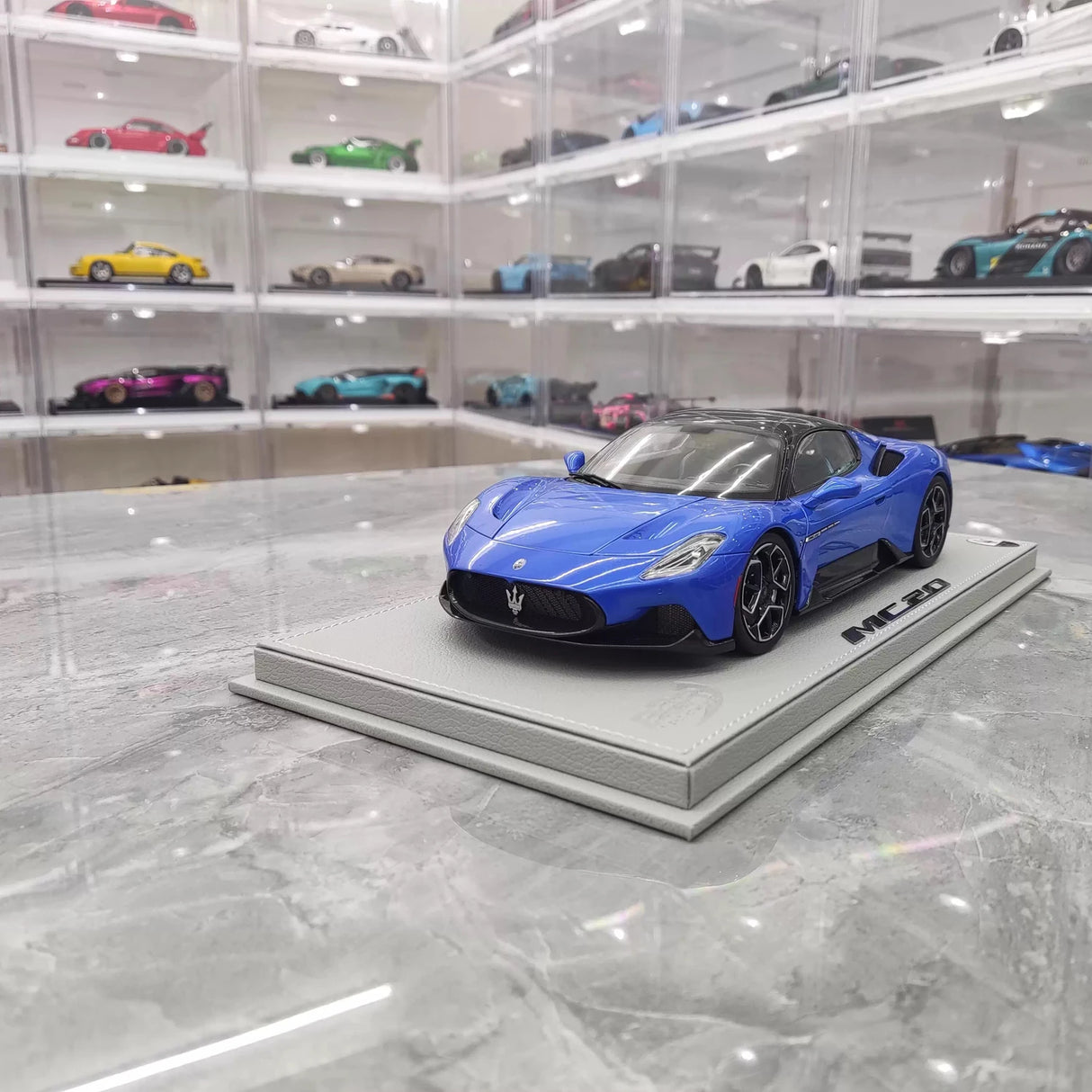 BBR Maserati 2022 MC20 Blue 1:18 – Kolekcjonerski model odlewany