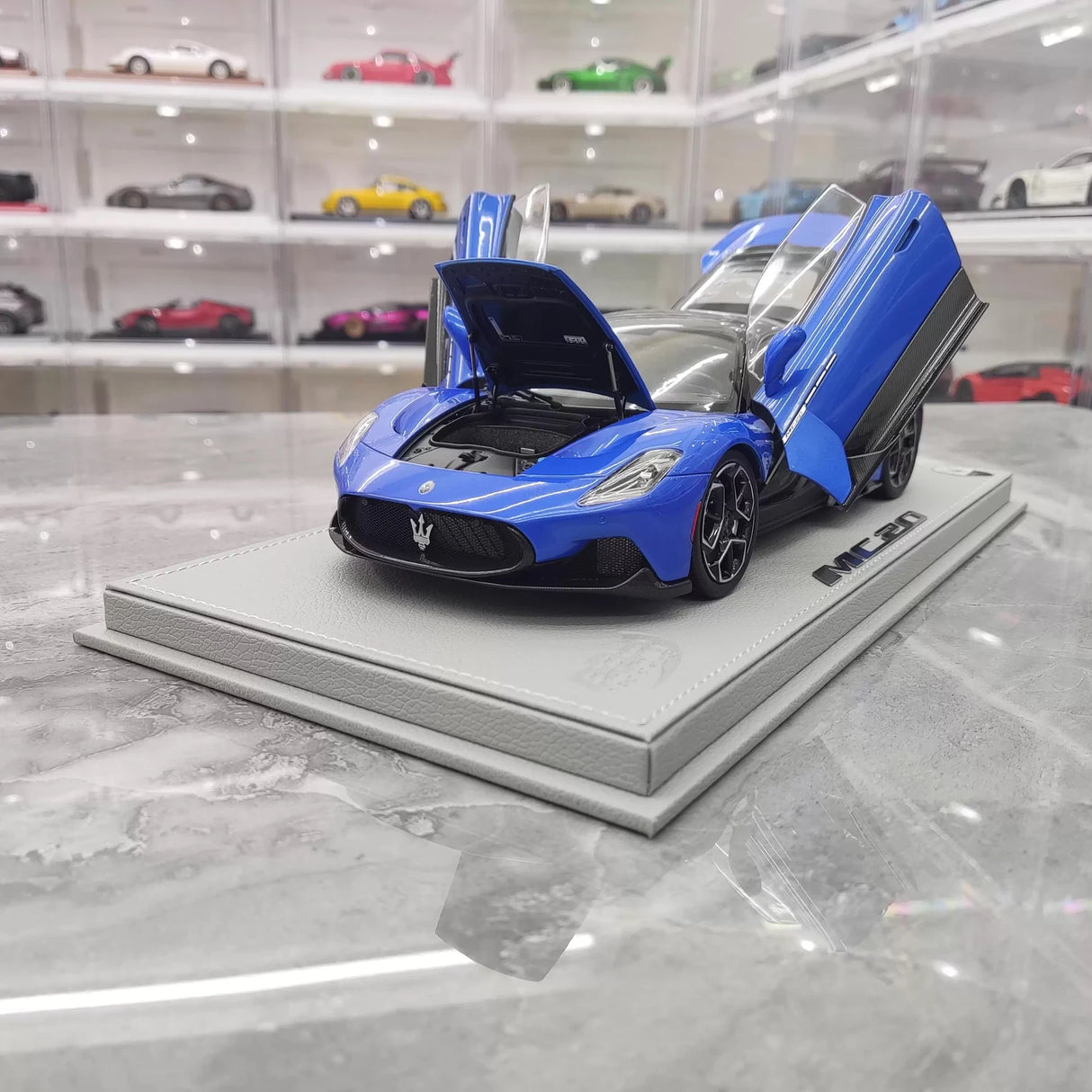 BBR Maserati 2022 MC20 Blue 1:18 – Kolekcjonerski model odlewany