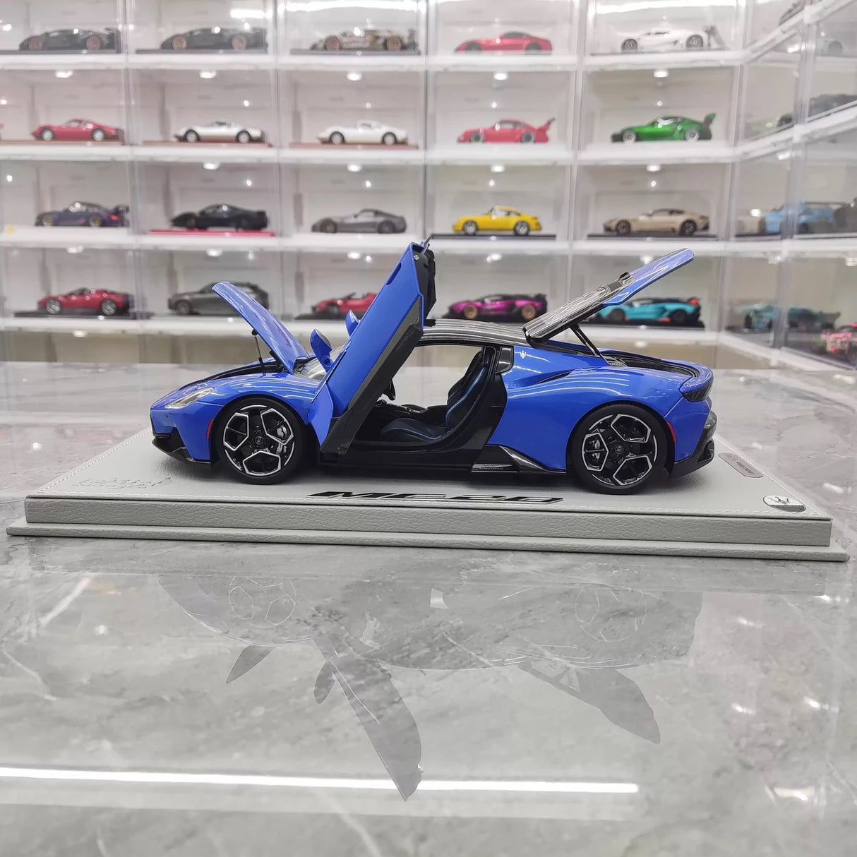 BBR Maserati 2022 MC20 Blue 1:18 – Kolekcjonerski model odlewany