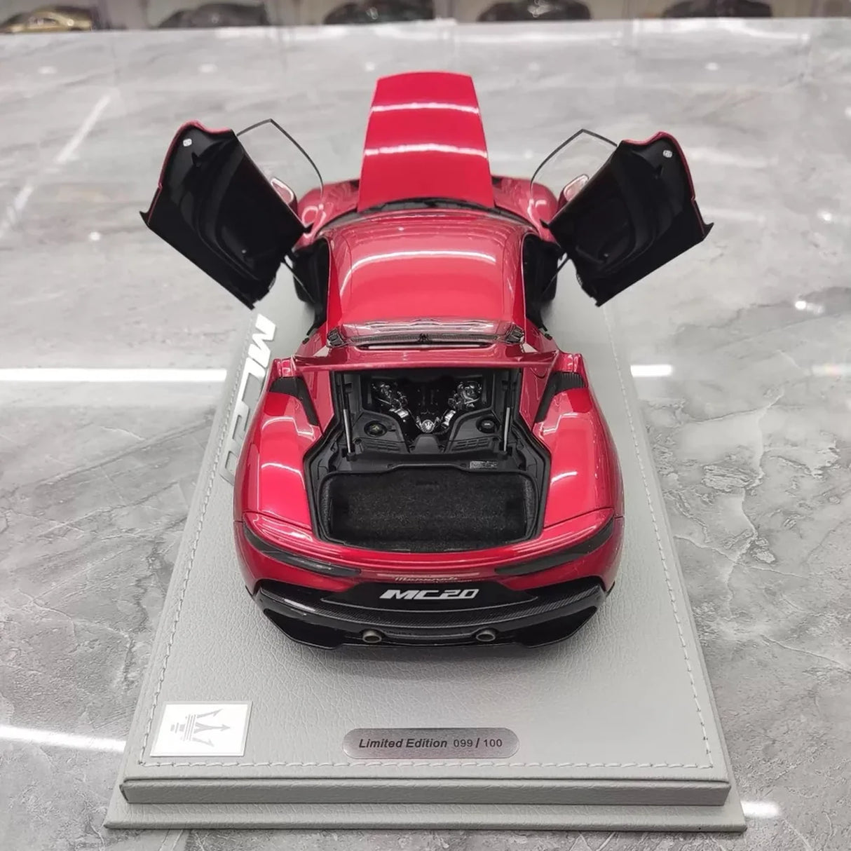 BBR Maserati 2022 MC20 Red 1:18 – Kolekcjonerski model odlewany