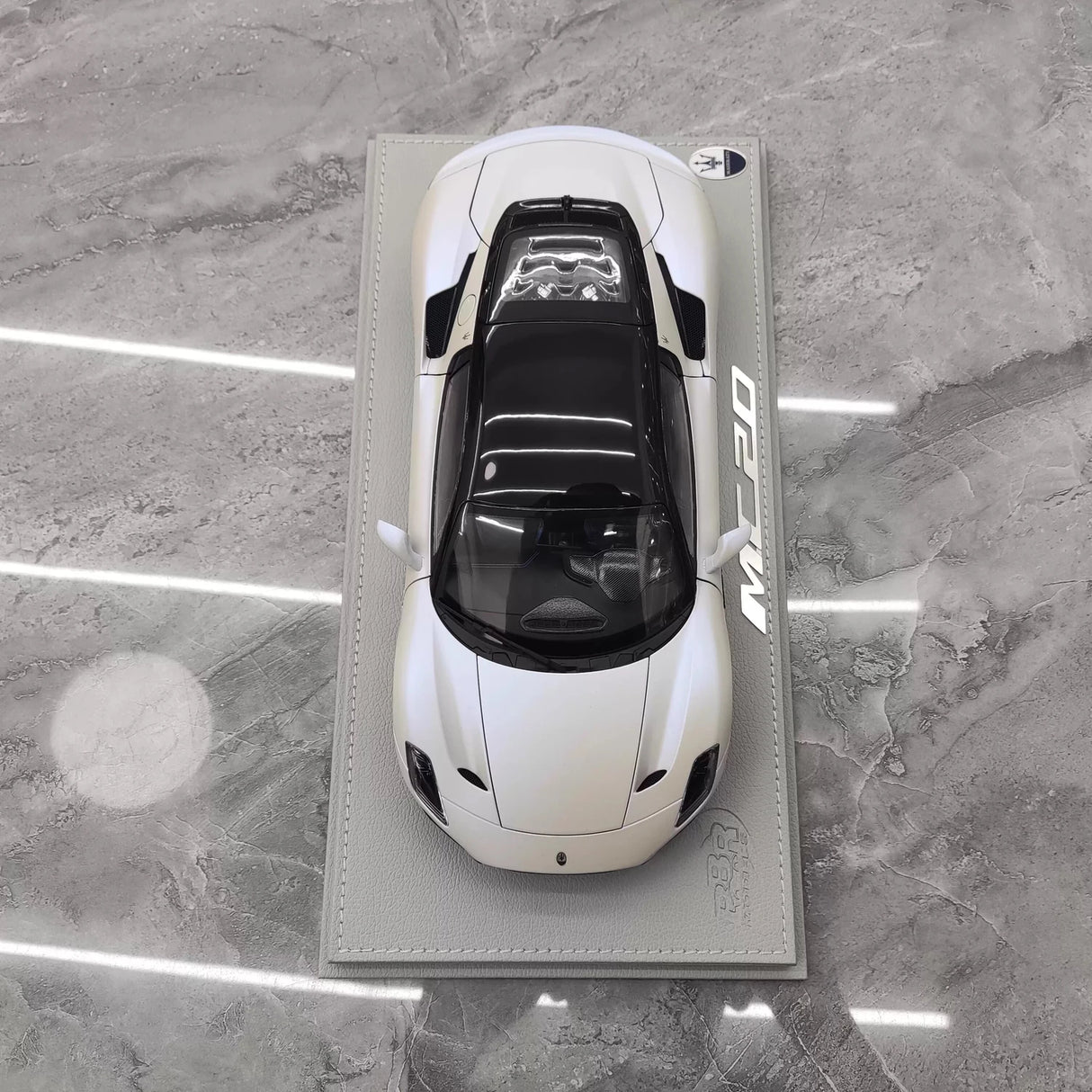 BBR Maserati 2022 MC20 White 1:18 – Kolekcjonerski model odlewany