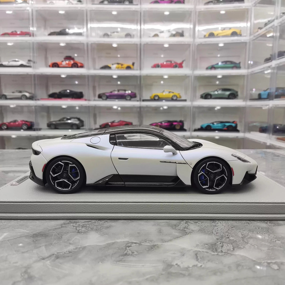BBR Maserati 2022 MC20 White 1:18 – Kolekcjonerski model odlewany