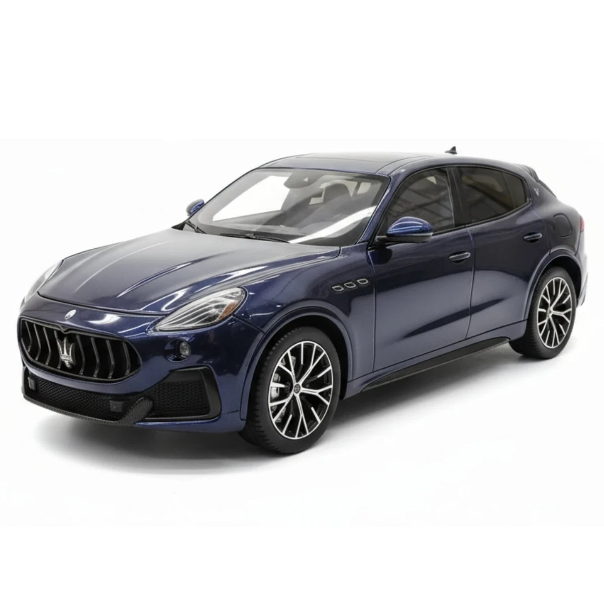 BBR Maserati 2023 Grecale Trofeo Blue 1:18 – kolekcjonerski model żywicy z żywicy
