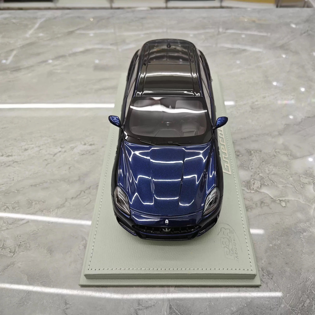 BBR Maserati 2023 Grecale Trofeo Blue 1:18 – kolekcjonerski model żywicy z żywicy