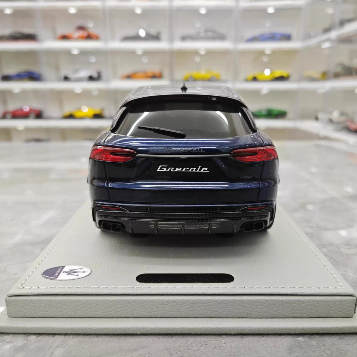 BBR Maserati 2023 Grecale Trofeo Blue 1:18 – kolekcjonerski model żywicy z żywicy