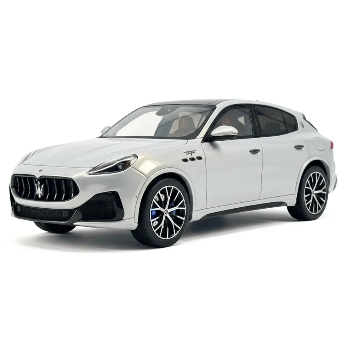 BBR Maserati 2023 Grecale Trofeo Silver 1:18 – kolekcjonerski model żywicy