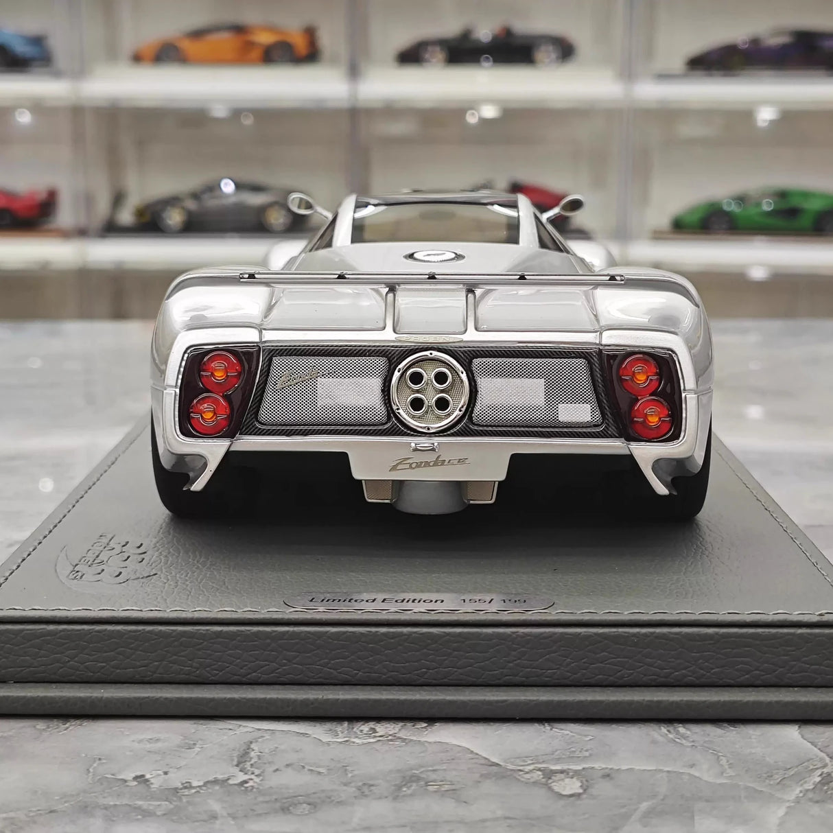 BBR Pagani 1999 Zonda C12 Silver 1:18 – kolekcjonerska żywica modelowa