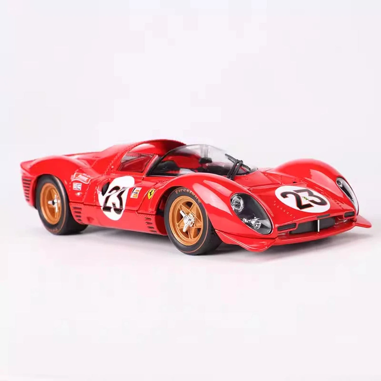 Bburago Ferrari 1967 330 P4 #23 Daytona 1:24 diecast display model - view 8