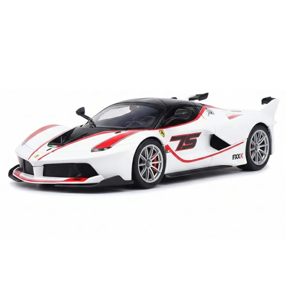 Bburago Ferrari 2015 FXX K White 1:24 – Diecast Display Model Die-Cast