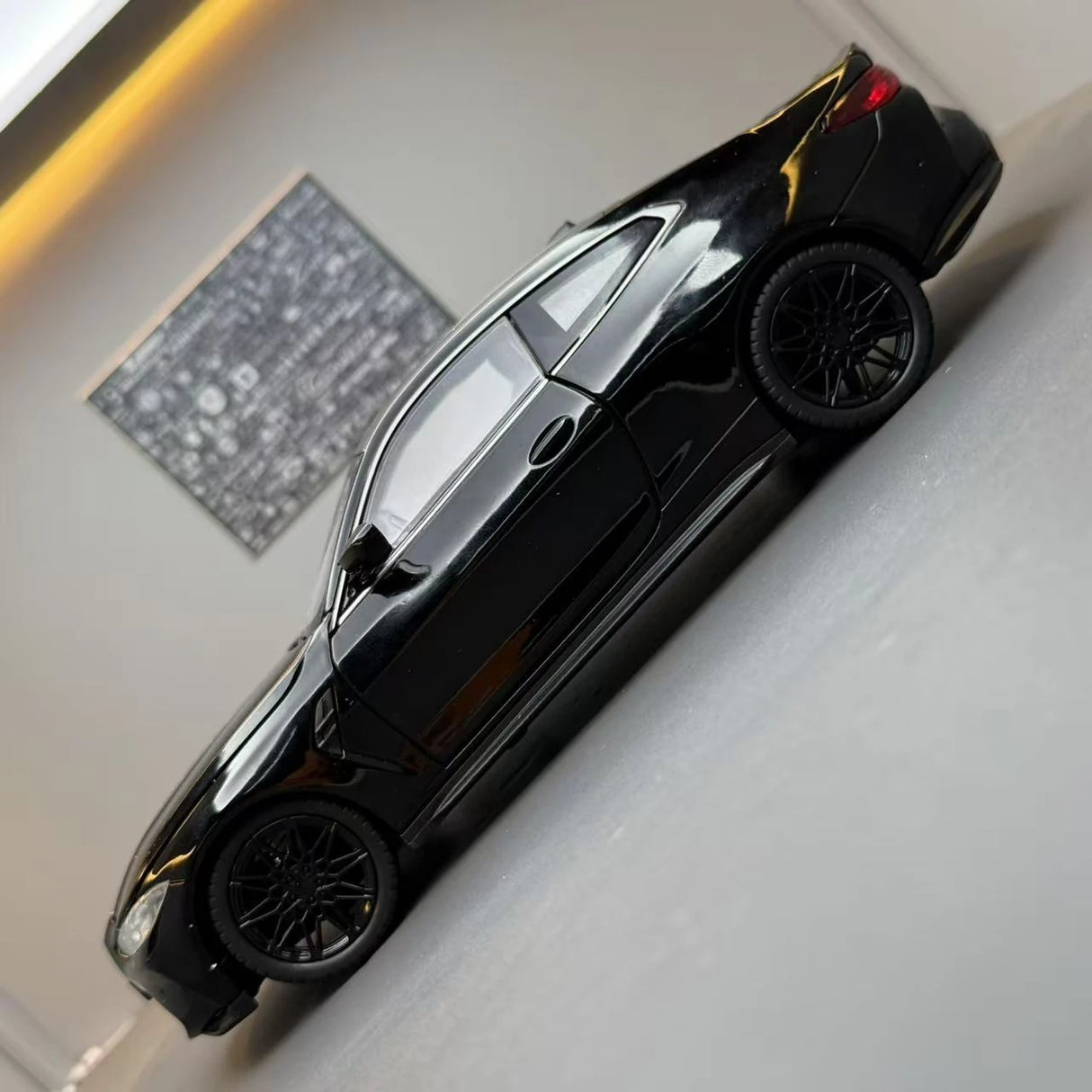 BMW 2021 M4 G82 블랙 1:24 – 다이캐스트 디스플레이 모델 다이캐스트