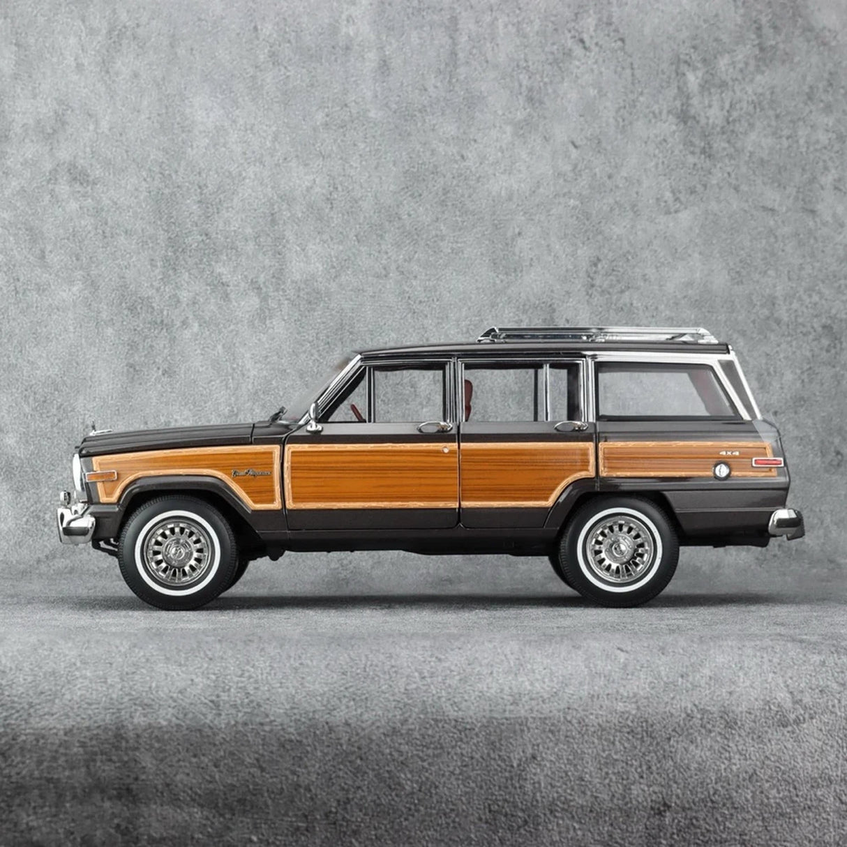 DD Model Jeep 1989 Wagoneer Brown 1:18 – kolekcjonerski model odlewany ciśnieniowo
