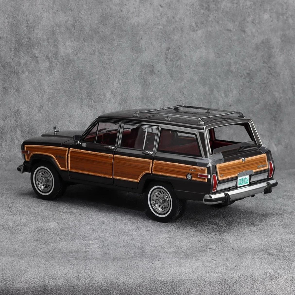 DD Model Jeep 1989 Wagoneer Brown 1:18 – kolekcjonerski model odlewany ciśnieniowo