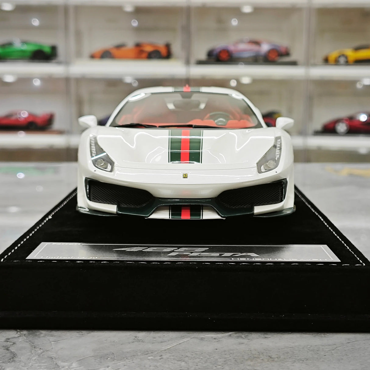 Henson & Heaven Ferrari 2018 488 Pista Gucci Edition 1:18 – Collectible Resin Model Resin
