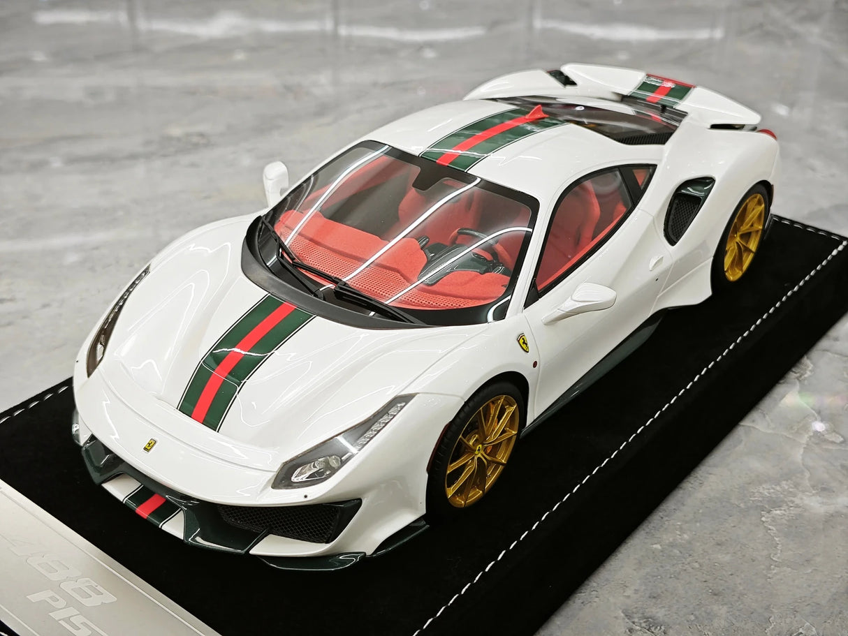 Henson & Heaven Ferrari 2018 488 Pista Gucci Edition 1:18 – Collectible Resin Model Resin