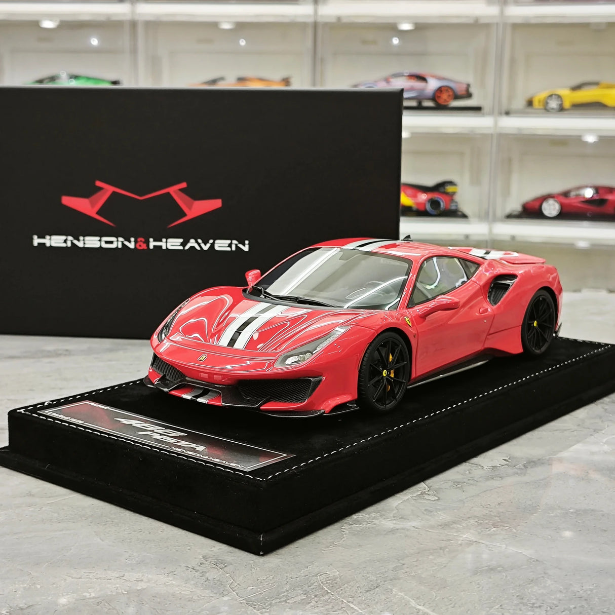 Henson & Heaven Ferrari 2018 488 Pista Rosso Corsa 1:18 – samlarresinmodellresin