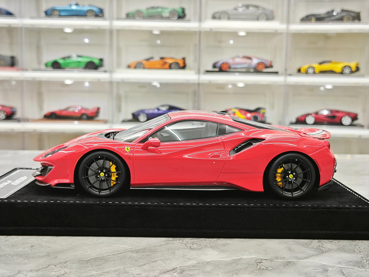 Henson & Heaven Ferrari 2018 488 Pista Rosso Corsa 1:18 – samlarresinmodellresin