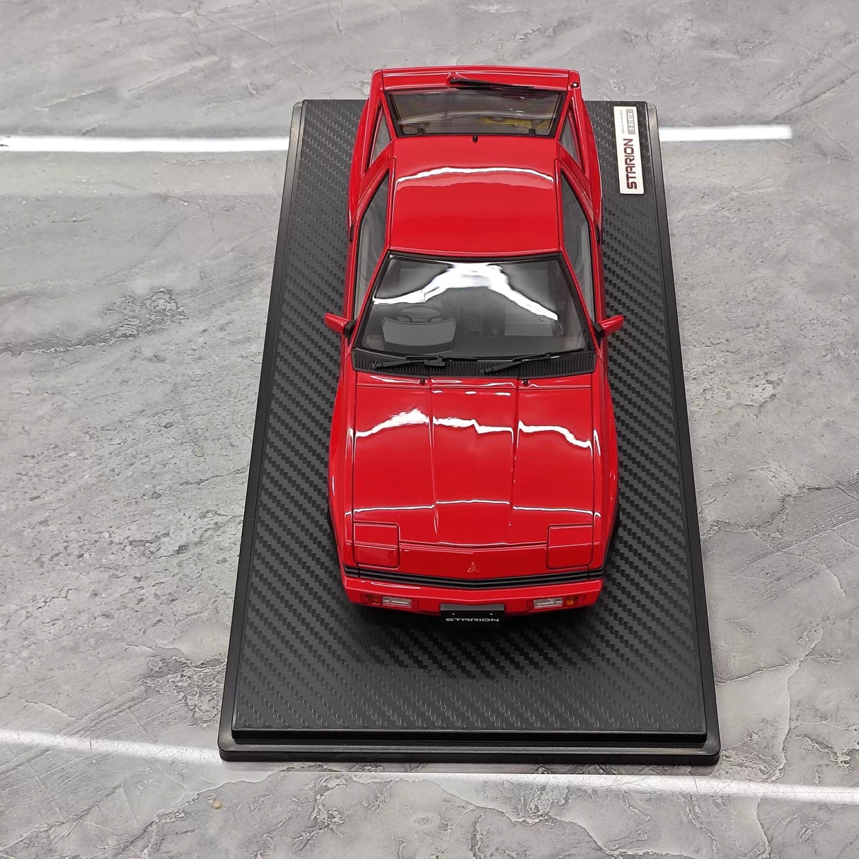 Ignition Mitsubishi 1983 Starion 2600 GSR-VR Red 1:18 – Verzamelbare resin modelresin resin