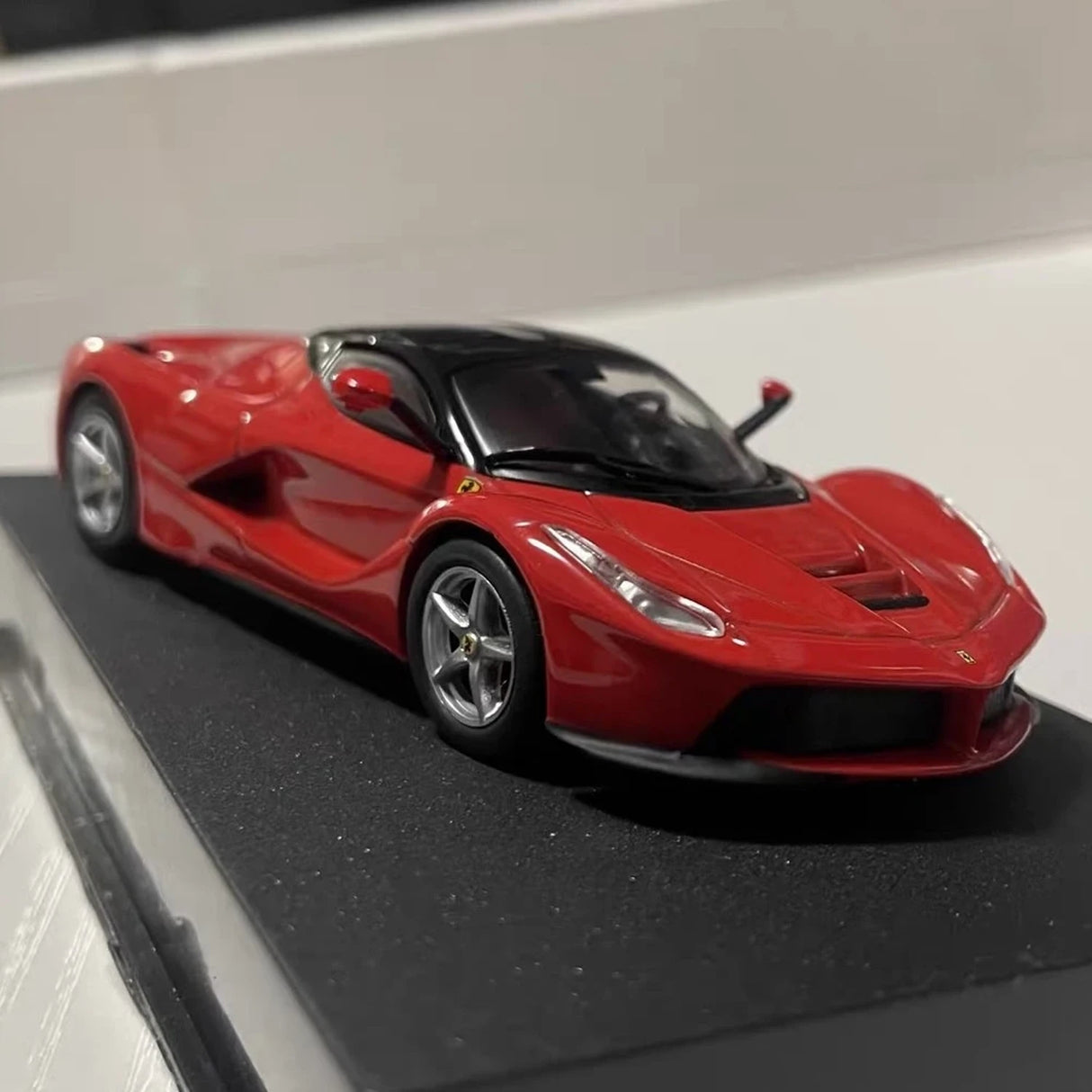 IXO Ferrari 2013 LaFerrari Red 1:43 – Modello da collezione in pressofuso