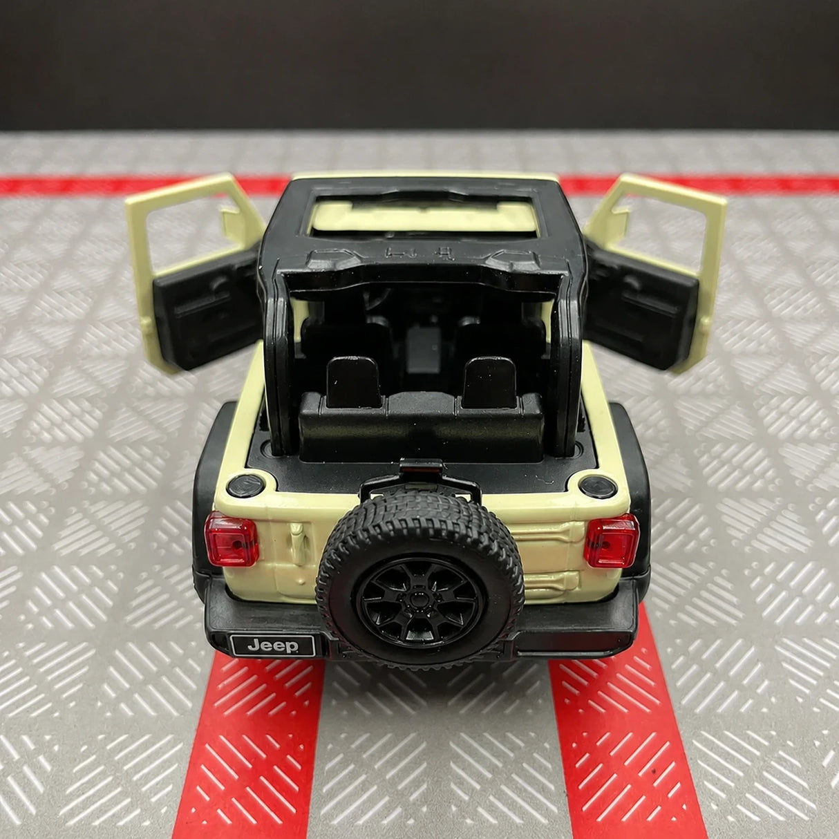Jeep 2018 Wrangler Rubicon أوف وايت 1:36 – نموذج عرض مصبوب بالقالب