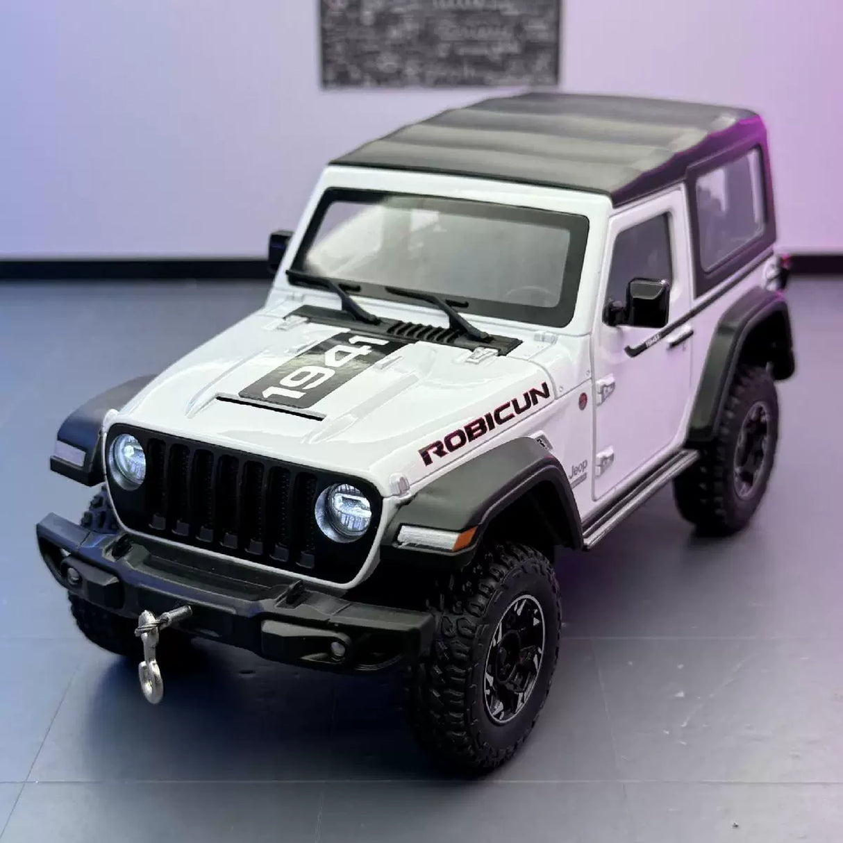 Jeep 2018 Wrangler Rubicon wit 1:24 – diecast displaymodel