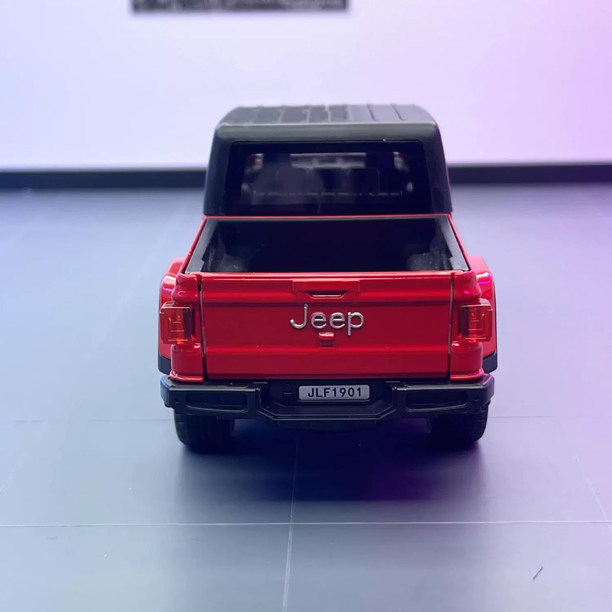 Jeep 2020 Gladiator Rubicon röd 1:32 – pressgjuten visningsmodell