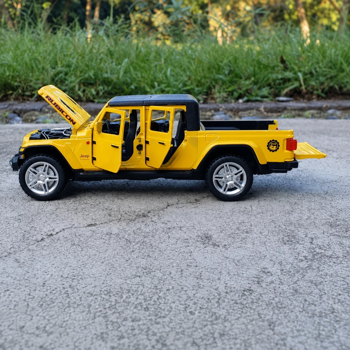 Jeep 2020 Gladiator Rubicon gul 1:32 – pressgjuten visningsmodell